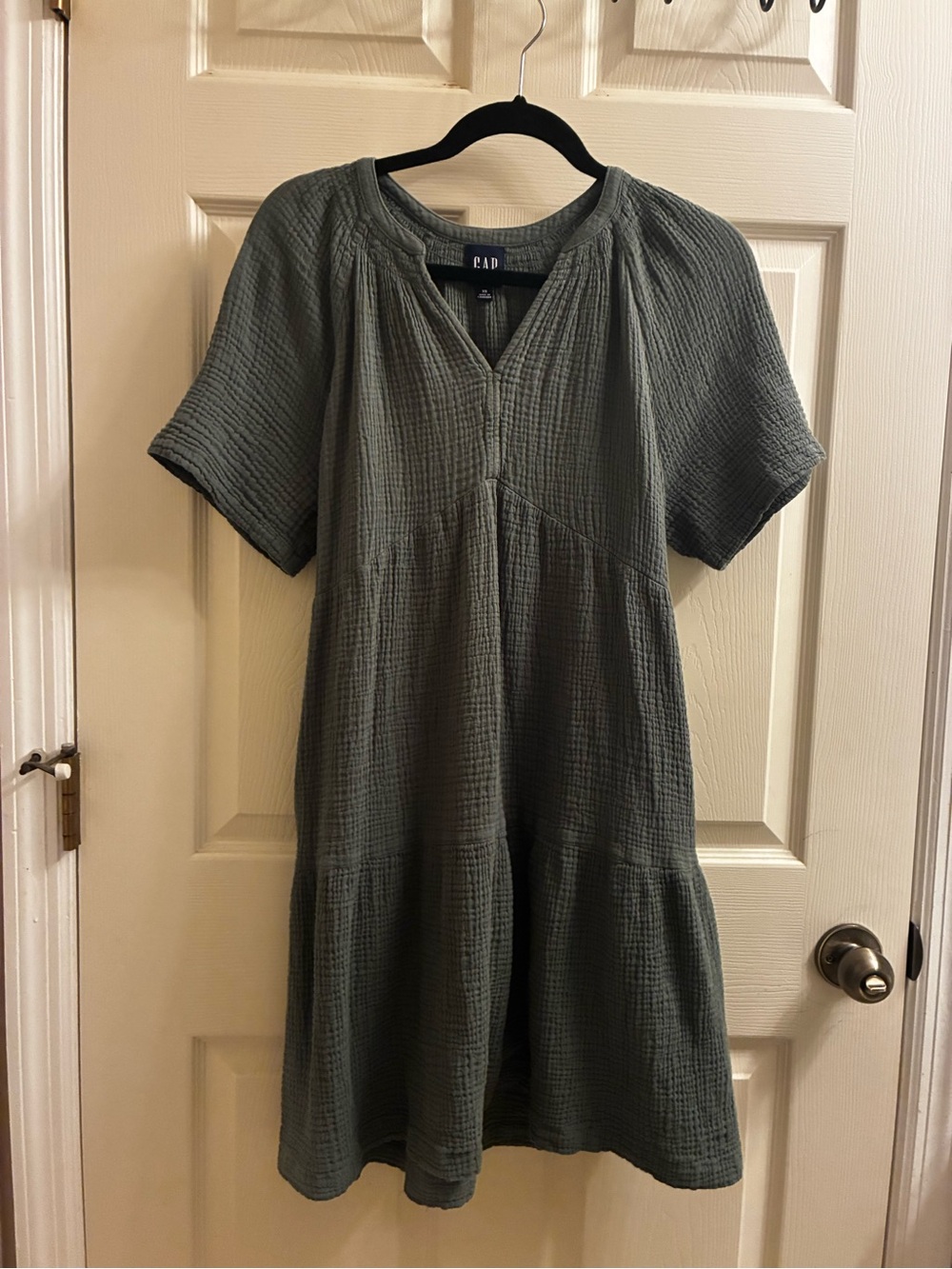 GAP Olive Green Textured V-Neck Top